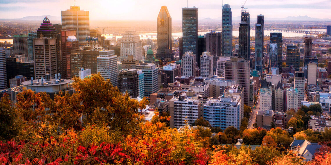 Montreal,Sunrise,With,Colourful,Leaves